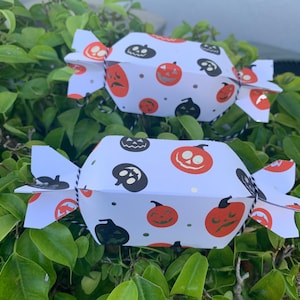 6 Halloween Candy Box, Halloween Candy wrapper, Halloween decor, Halloween party, Trick or treat box, Halloween goody bag, Halloween candy