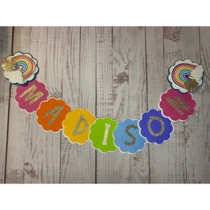 Banner personalizado de aniversário de arco-íris, decorações de aniversário de arco-íris, festa de aniversário com tema de arco-íris, chá de bebê com tema de arco-íris