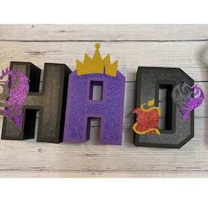 Letras 3D de Descendentes, letras 3D personalizadas, decoração de festa de Descendentes, decoração de festa Malévola, decoração de quarto de criança, sinal de nome de berçário
