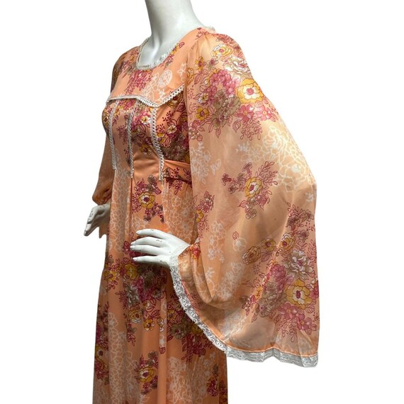 Vintage 1970s 70s Peach Polyester Chiffon Floral … - image 6