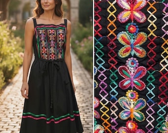 VINTAGE 1970s 1980s Embroidered BUTTERFLIES Folk Art Peasant Sun Dress Boho Hippie Gypsy Festival Ribbon Trim Fit & Flare 8 10 M