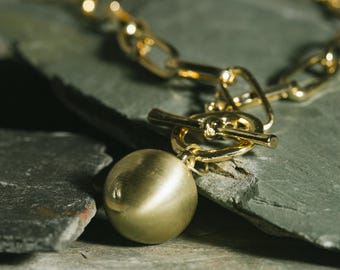 Gold Chain necklace m, hanging ball