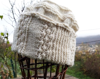 bonnet tricoté main laine blanche ivoire lait