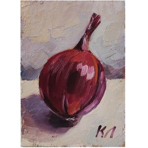 Pintura al óleo ACEO de cebolla roja, naturaleza muerta de cebolla, 2,5 x 3,5 pulgadas, tarjeta ACEO, pintura pequeña, decoración para la cocina
