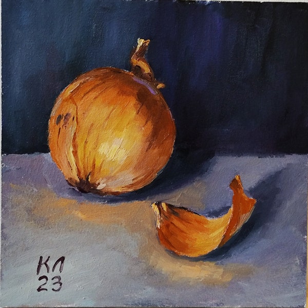 Onion, 7.8 X 7.8 in, oil painting, small still life for kitchen, wall decor, home decor by Ukrainian artist L. Kabakova