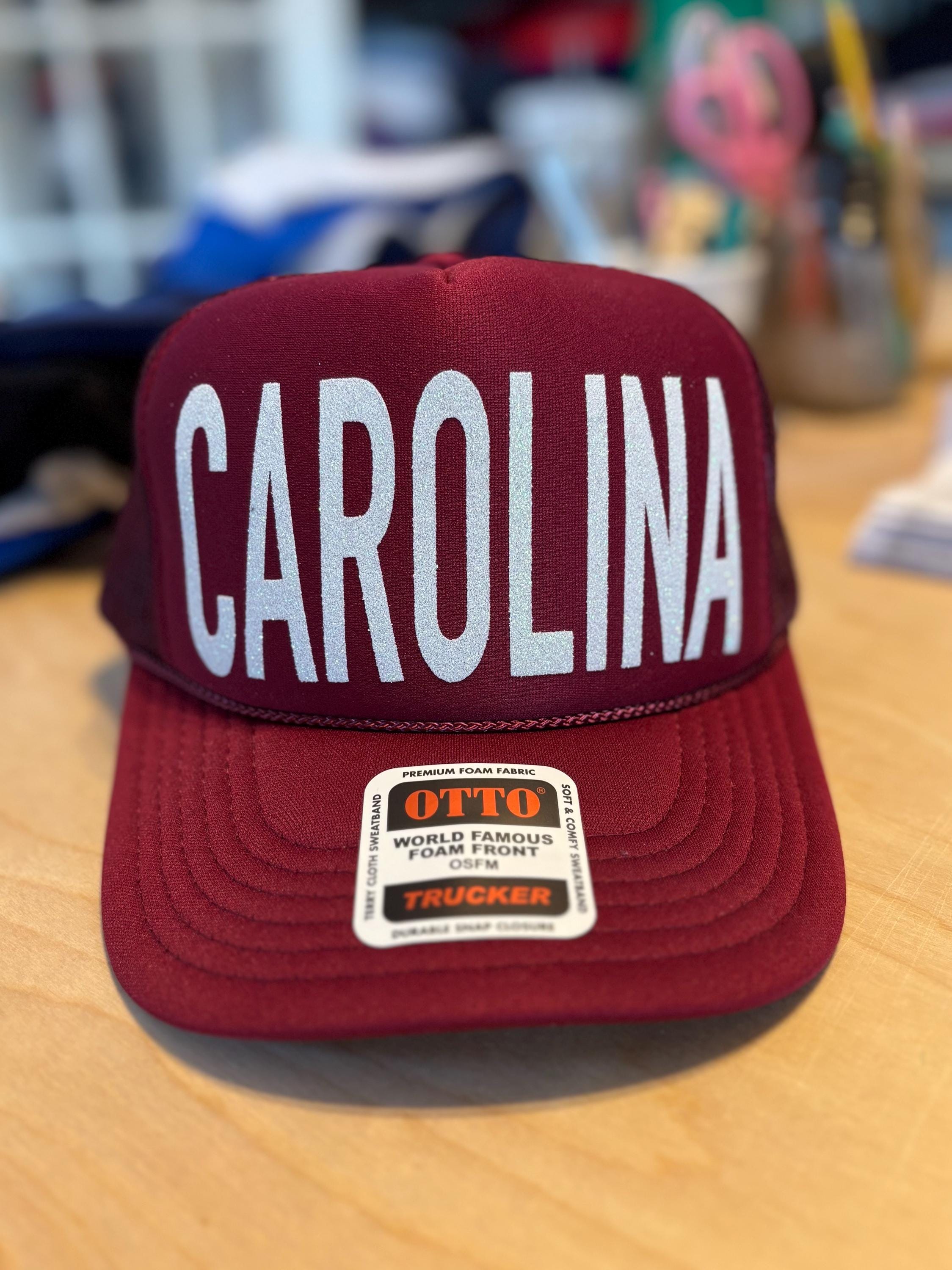 Stylish Burgundy Women\'s Hat with Gamecock Embellishments Historical Emporium Women main image 4
