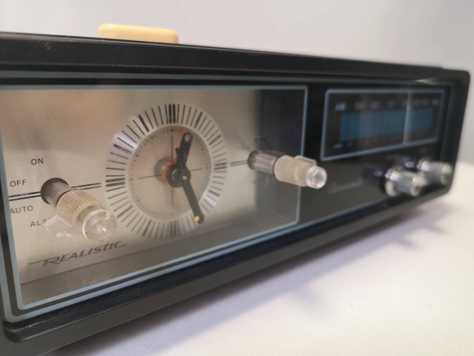Vintage Realistic clock radio 80s retro vintage radio AM FM Etsy