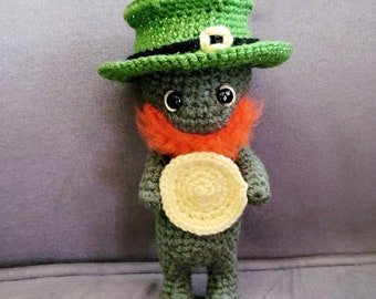 Meet my little St Patrick's day impkin.  This item is handmade by me from a design and pattern by Megan Lapp, Crafty Intentions