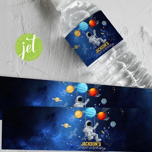 Erster Geburtstag Wasserflasche Etiketten mit Astronaut, Outer Space Traveller Wasserflasche Wrapper, Galaxy Party Thema druckbare Gastgeschenke, OST1