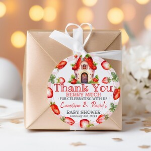 Etiquettes rondes baby shower douces baies - Motif fraise personnalisable pour une décoration sur le thème des fruits, BSB7