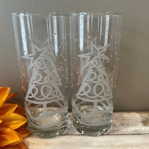 Christmas Tree - Tom Collins - Barware - Set of 2 - Unmarked - 6 1/2&quot; Tall - 16 oz.