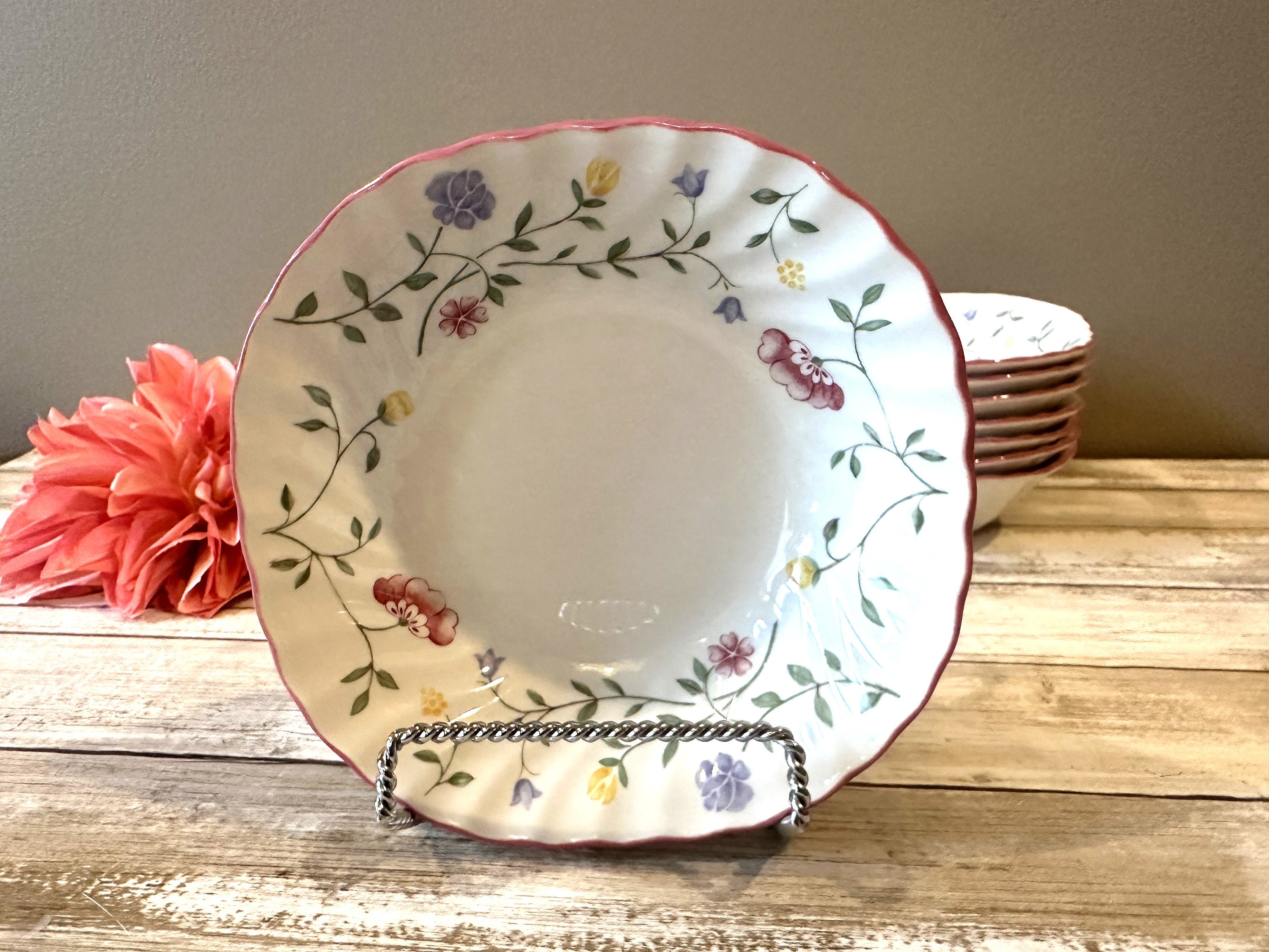 Johnson Brothers Summer Chintz Square Cereal Bowl 1/8