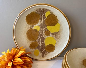 Vintage Mikasa Country Gingham Dinner Plates, Set of Eight, Yellow