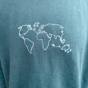 Weltkarte bestickt Crewneck oder Hoodie Reisebekleidung Flugzeug Bekleidung