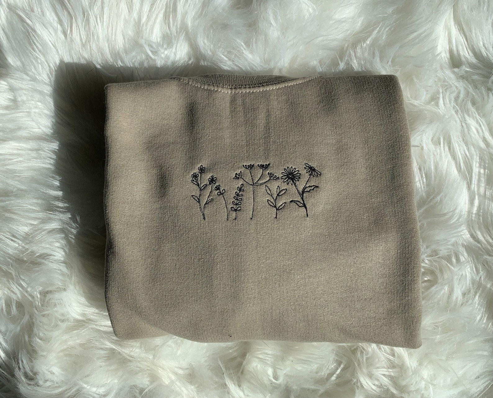Floral Beadwork Six Bands Crewneck