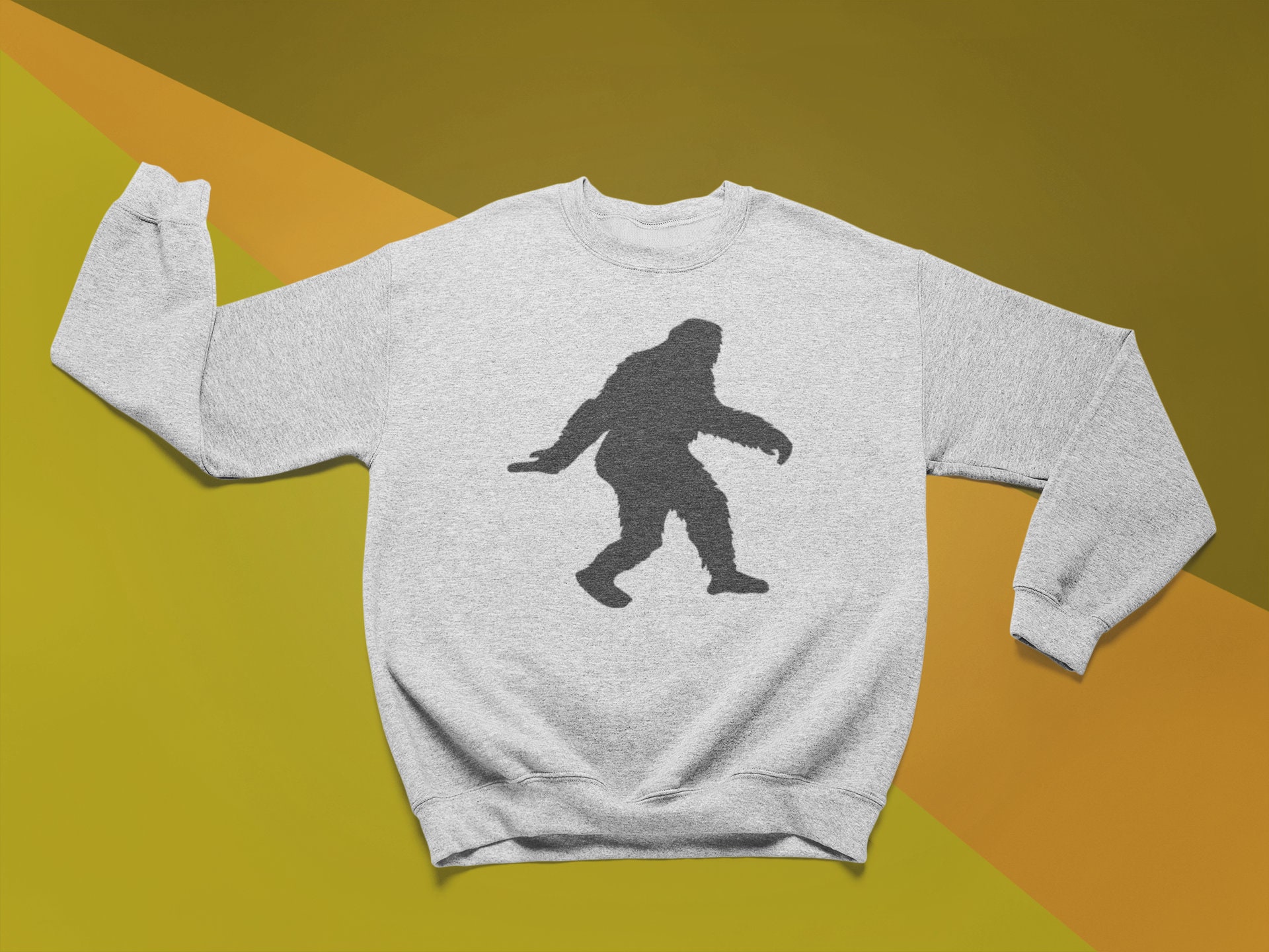 Bigfoot Pizza Shirt / Bigfoots Gift / Yeti Sasquatch Gifts / 