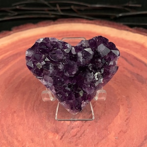 A639 Natural Amethyst Heart Sparkly Druzy Deep Purple Crystal Quartz W/Stand AAA Grade Amethyst Cluster Geode Stone Energy Healing Stone
