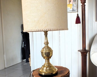 Great vintage old large table lamp shabby