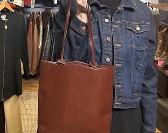 Furla Brown Leather Scalloped Tote Bag Made in Italy Vintage Minimalist Shoulder
