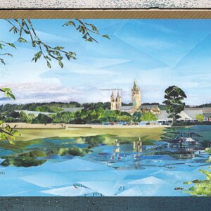 Puede incluir: Una postal de estilo collage con un cielo azul, un lago y una iglesia con dos torres en la distancia. La postal tiene la palabra "TRAVEL" impresa en la esquina inferior izquierda.