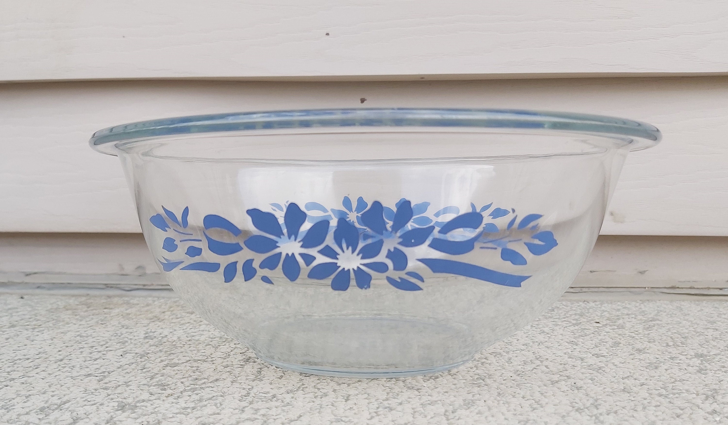 Pyrex Blue Flower Ribbon 323 Mixing Bowl 1.5L. Etsy Canada