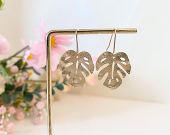 Goldene Blatt Ohrring Baumeln Ohrring Leichte Tropfen Ohrring Zierliche Natur Ohrring Wald Ohrringe Pflanze Liebhaber Geschenk Camper Boho Ohrring
