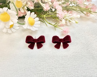 Kerst vlinderdas oorbel bordeauxrode vlinderdas oorbel rode strik oorbel lint studs kerstoorbellen cadeau voor haar Claret oorbellen vlinderdas