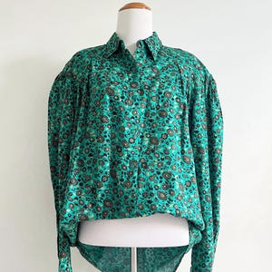 Vintage 1980s teal floral button down blouse, blue green gold puff sleeve pleated maximalist shirt 80s voluminous boho statement top
