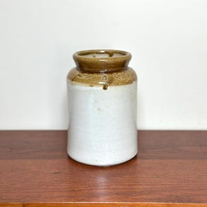 Vintage English Earthenware Storage Jar – Dual-Tone Salt Glazed Ceramic – Traditional Rustic Pottery.