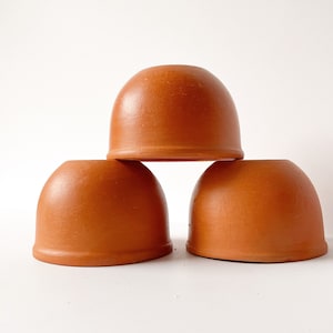 Oli Terracotta Pot – Rounded Clay Planter with Drainage | Handmade Minimalist Indoor Pot | Small Plant Pot for Succulents