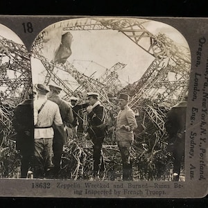 Carte stéréoscopique antique : épave du Zeppelin//carte stéréoscopique originale de la Première Guerre mondiale de 1915, carte stéréoscopique macabre de l&#39;épave du Zeppelin allemand