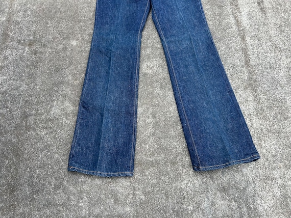 Vintage 70s 80s with flare at the ankle Levi’s re… - image 2
