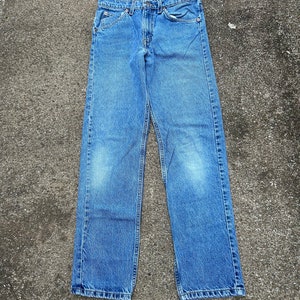 Vintage Levis 505 Orange tab 28x29(29x30) regular fit straight leg 100% cotton denim jeans. Made in Mexico 04/1994 Very soft. Beautiful fade