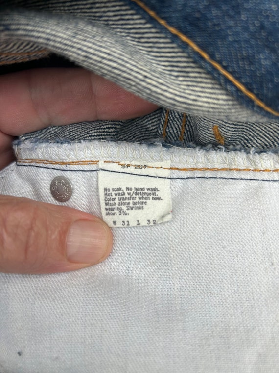 Vintage 70s 80s with flare at the ankle Levi’s re… - image 8