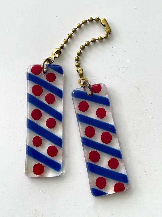 Red and Blue Fan Pulls