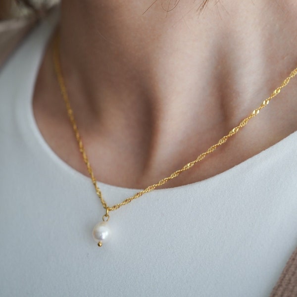 18K Gold Pearl Necklace, Minimalist Pearl Necklace, Dainty Pearl Necklace, Bridesmaids Jewelry,  Christmas Gift or her