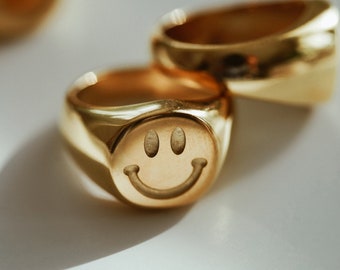 Smiley Ring 2025