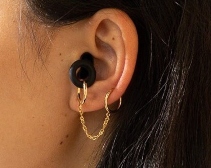 Loop Earplug Earrings by Babeina, Earplug Chain, Loop Earplug Holder, Chain Earrings, Double Piercing Earrings,Double Handcuff Hoop Earring