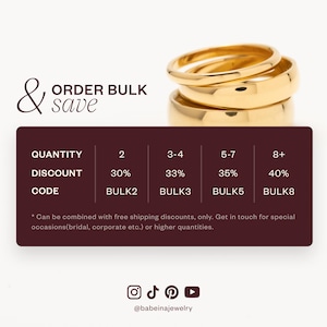 Op de afbeelding: Een tabel met bulkbestelkortingen voor sieraden. Bestel 2 items en krijg 30% korting, gebruik code BULK2. Bestel 3-4 items en krijg 33% korting, gebruik code BULK3. Bestel 5-7 items en krijg 35% korting, gebruik code BULK5. Bestel 8+ items en krijg 40% korting, gebruik code BULK8.