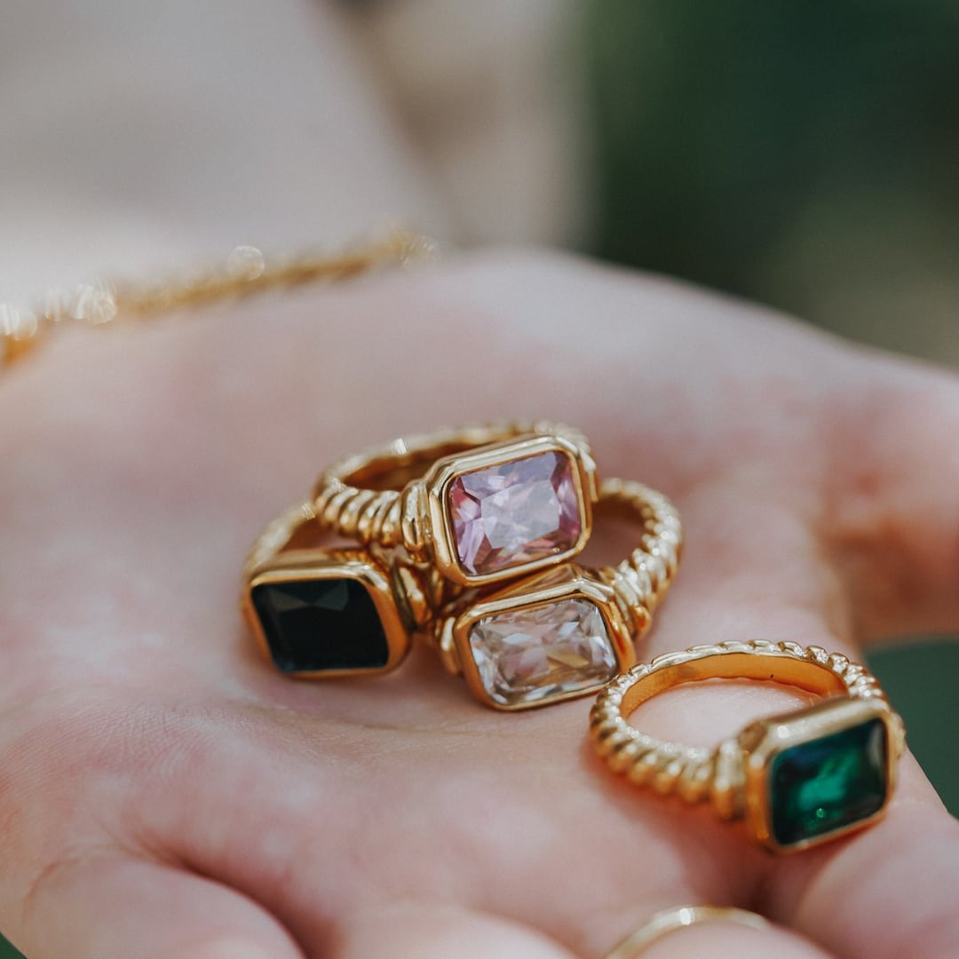 Gold Signet Statement Ring, Chunky Baguette Ring, Gemstone Ring, Stackable Ring, Solitaire Ring, Christmas Gift, Emerald Ring Twisted Band