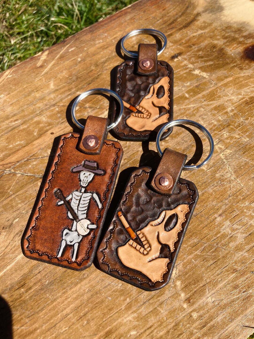 Hand Tooled Leather Keychain Skull Skeleton Bones Banjo Etsy