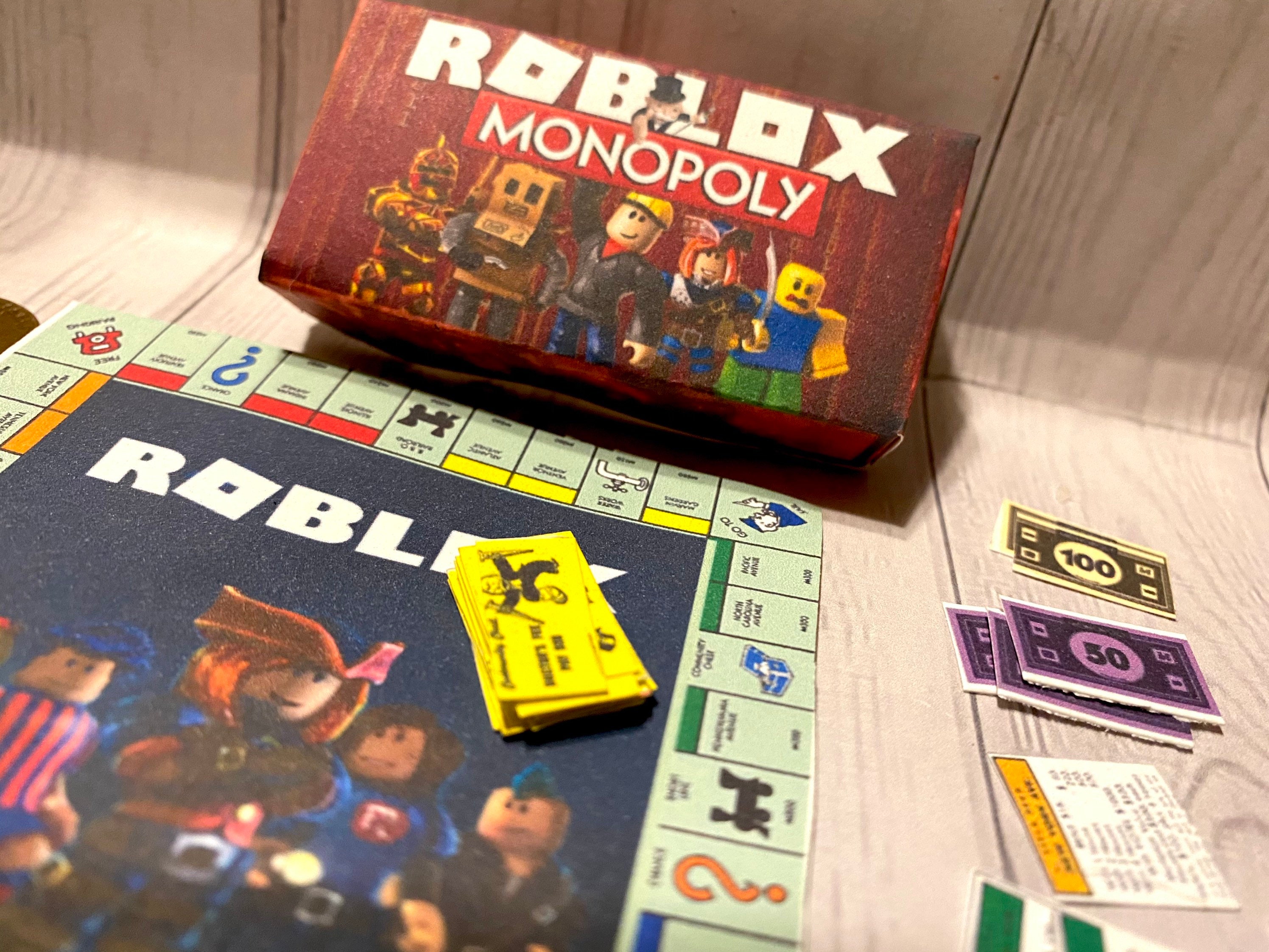 Miniature Roblox Monopoly 1 6 Scale Etsy - roblox woman body scale