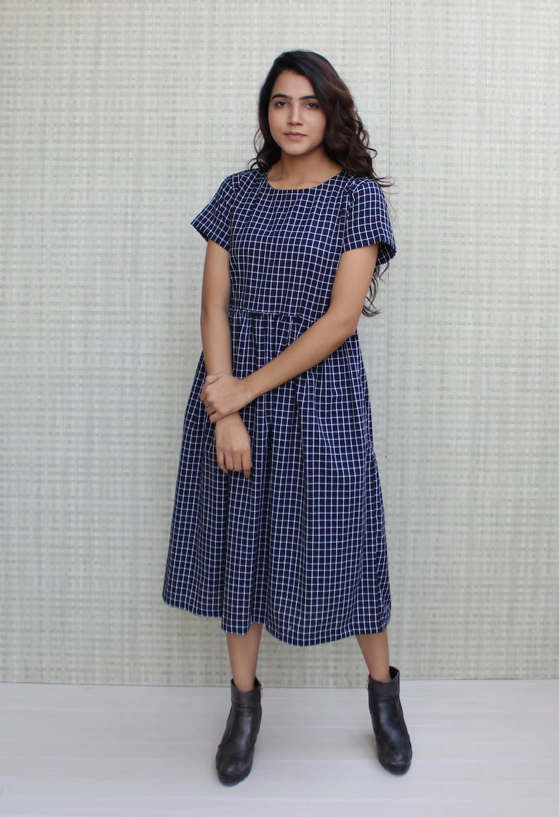 easy to wear short sleeves black checkered linen smock tea dress in midi length includes pockets