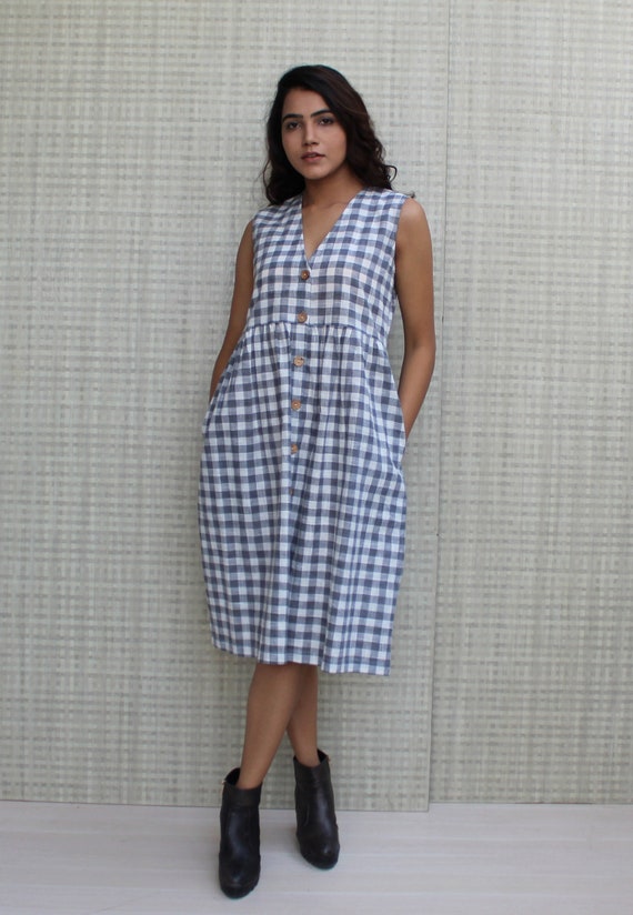 Sleeveless Smock Linen V-Neck Dress, Functional Button Up Dress, Linen Tunic Dress, Checkered Summer Linen Dress, Made To Order Just for You