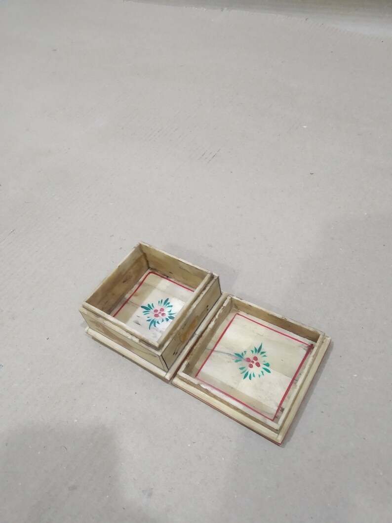 multi purpose use,FREE SHIPPING Painted Camel Bone box,Solid Bone box