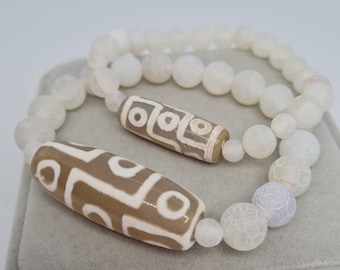 Agate DZI Bead Bracelet: 9 Eye Tibetan Amulet