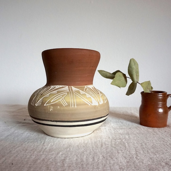 American Folk Art Studio Pottery Mini Vase | Ceramic Bud Vase | Curvy Round Vase | Neutral Home Decor | Dried Flower Vase