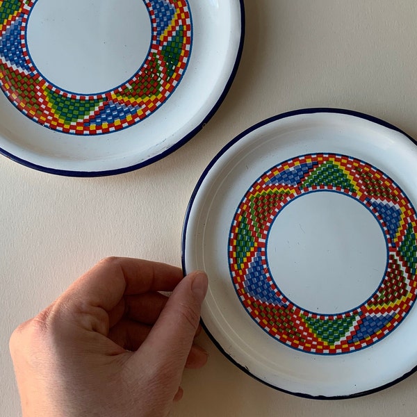 Pair of Vintage Mid Century Enamel Small Plates with Geometric Motif | 60s enamel Side Plates | Small Vintage Side Plates | Taco Plates