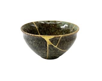 Kintsugi - Treasures of The Silk Road -  Kintsugi Jade Serpent teacup - * DISPLAY ONLY*