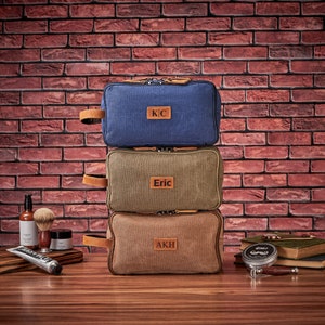 Canvas Dopp Kit, Personalized Groomsmen Gift, Canvas Dopp Kit, Mens Canvas Toiletry Bag, Mens Dopp Kit, Mens Toiletry Bag
